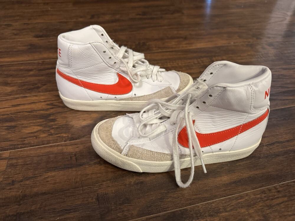 Nike Women’s Blazer ‘77 Size 5 Habanero White/Red |CZ1055-101|